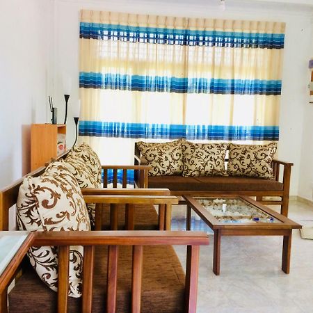 Ceylon Saradiel Home Stay Mawanella Esterno foto