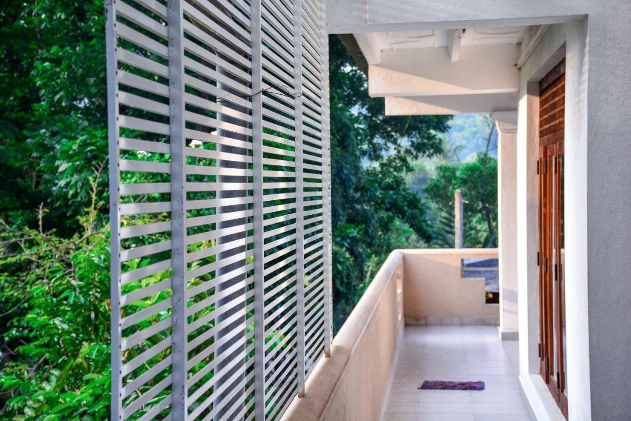 Ceylon Saradiel Home Stay Mawanella Esterno foto