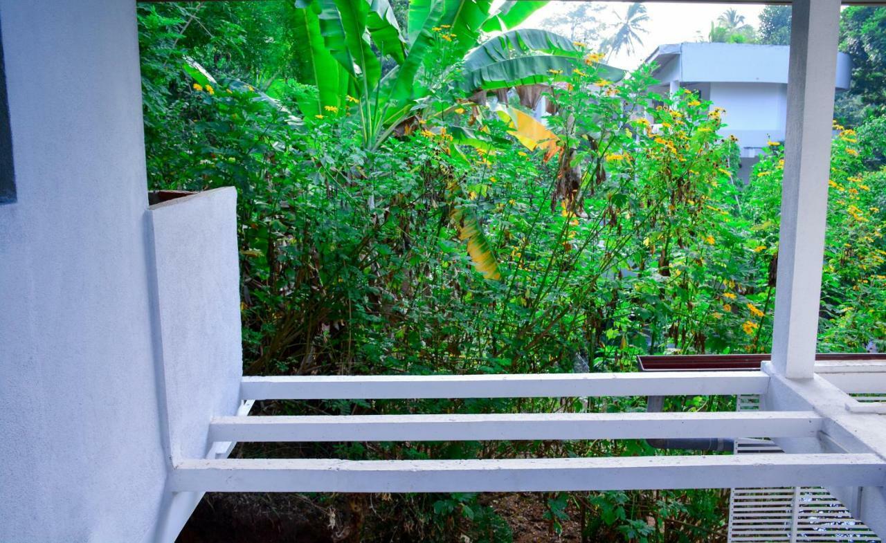 Ceylon Saradiel Home Stay Mawanella Esterno foto