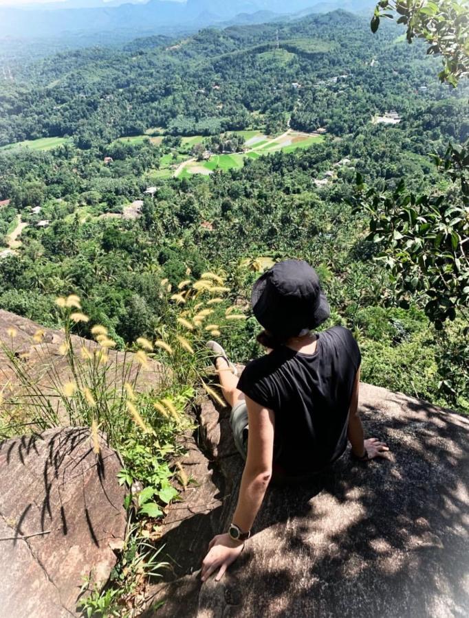 Ceylon Saradiel Home Stay Mawanella Esterno foto